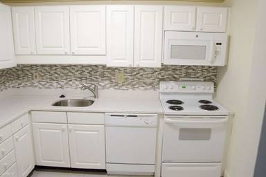 Main picture of 86 Monmouth St