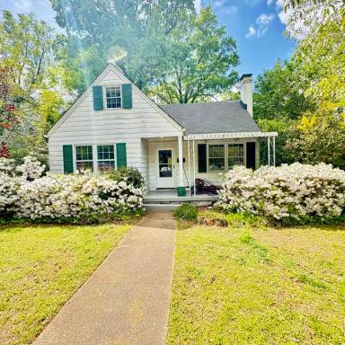 Main picture of 523 Dixie Trl