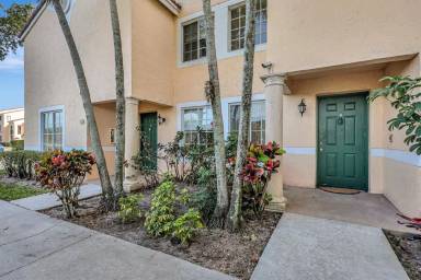 Main picture of 1733 Village Blvd