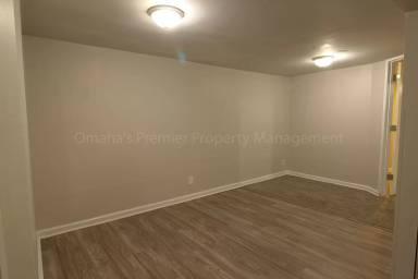 Main picture of 4414 Curtis Ave