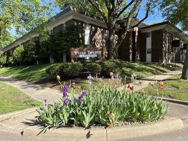 Main picture of 900 8th St