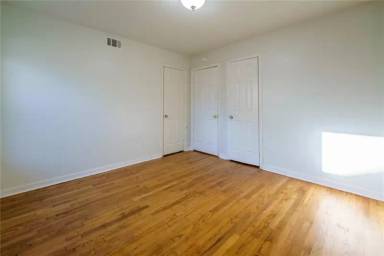 Main picture of 2417 San Paula Ave