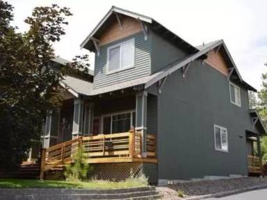 Main picture of 1232 NW Ogden Ave