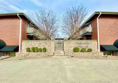 Main picture of 4213 Clark Ave