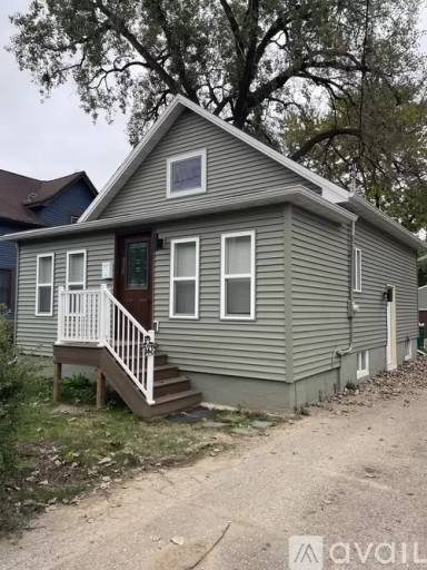 Main picture of 321 Rethke Ave