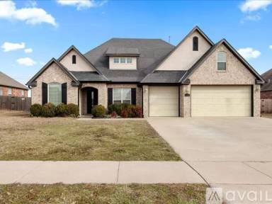 Main picture of 2702 Waterford Ct
