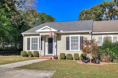 Main picture of 48 Pram Ct