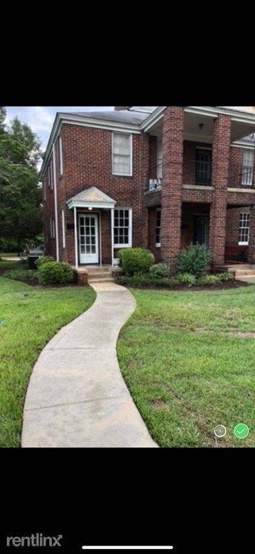 Main picture of 3301 River Dr