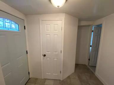 Main picture of 62 Vineyard Ave