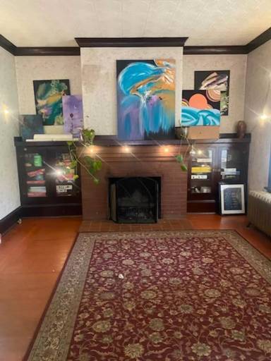 Main picture of 2615 Moore St