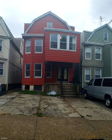 Main picture of 111 Clendenny Ave