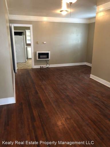 Main picture of 804 Souvenir Gate