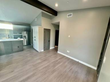 Main picture of 340 S Lincoln St