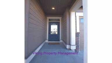 Main picture of 950 NE Steins Pillar Dr