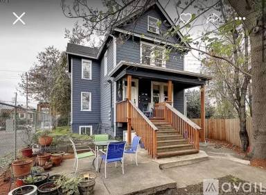 Main picture of 3935 NE Garfield Ave