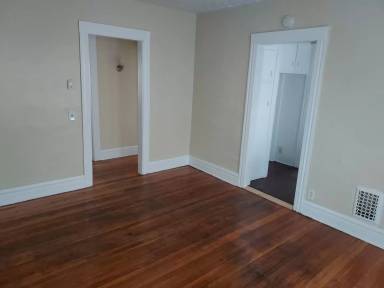 Main picture of 279-283 Wellington Ave