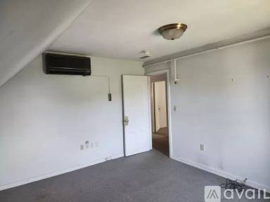 Main picture of 350 Main St