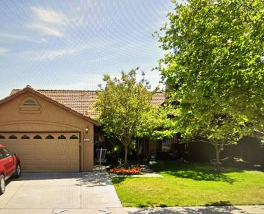 Main picture of 562 Moonbeam Way