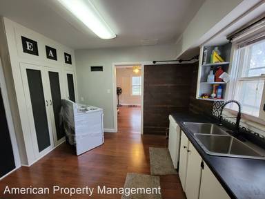 Main picture of 1433 Legore Ln