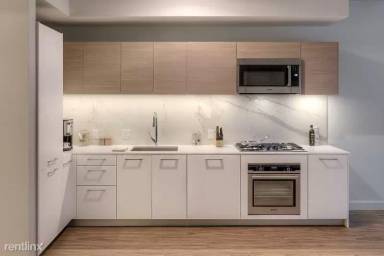 Main picture of Emme Chicago