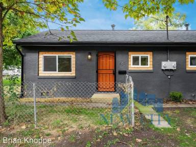 Main picture of 461 Holton Ave