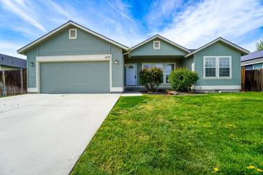 Main picture of 1435 N Inez Pl