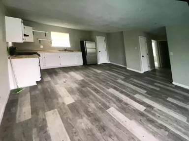 Main picture of 738 NW 36th St