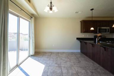 Main picture of 2031 E Colorado Dr