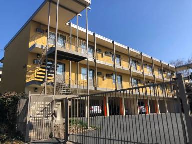 Main picture of California Street Apartments & Duplexes
