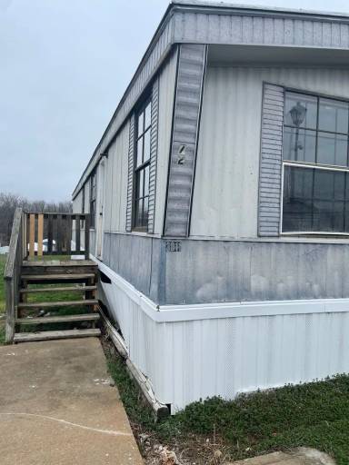 Main picture of 5030 Easy St