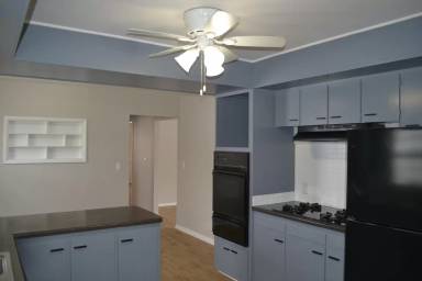 Main picture of 724 Park Ave