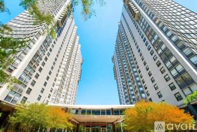 Main picture of Hollywood Towers