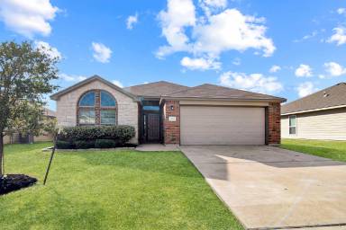 Main picture of 1108 Roanoke Dr