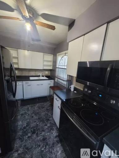 Main picture of 152 W 117th St