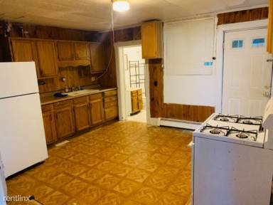 Main picture of 55 2nd Ave