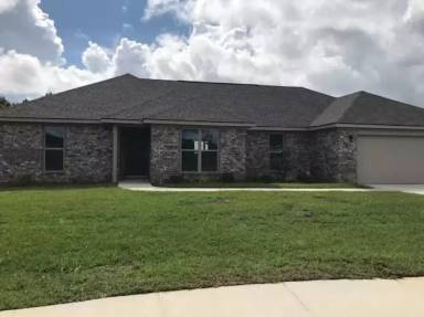 Main picture of 27379 Meade Trl