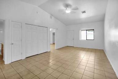 Main picture of 2458 N Sparkman Blvd