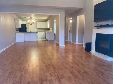 Main picture of 283 Buckingham Dr