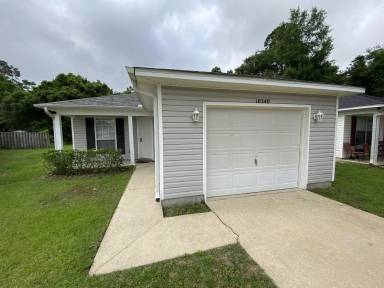 Main picture of 10340 Chinaberry Ct