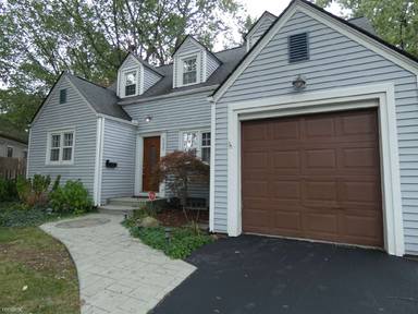 Main picture of 152 Illinois Ave
