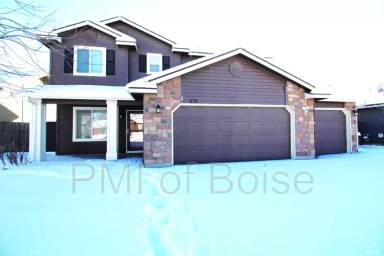 Main picture of 639 E Willowbrook Dr