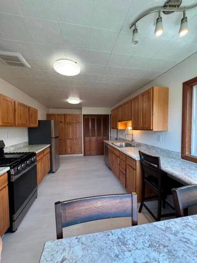 Main picture of 10205 Highway 39