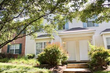 Main picture of 563 Pheasant Run Cir