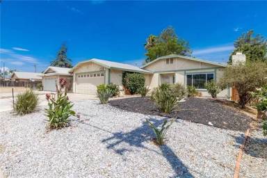 Main picture of 32150 Machado St