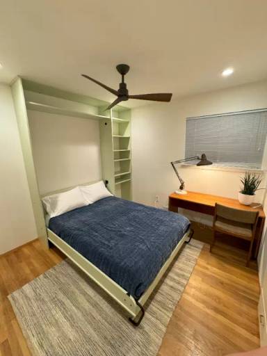 Main picture of 125 Waterglen Cir