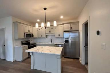 Main picture of 104 Filbert Way