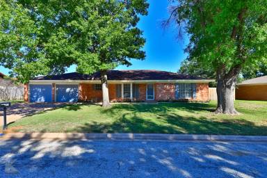 Main picture of 2510 Gilmer Ave