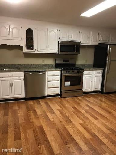 Main picture of 331 E Eagle St