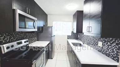 Main picture of 480 Crescent St