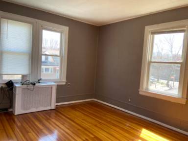 Main picture of 120 Quinlan Ave